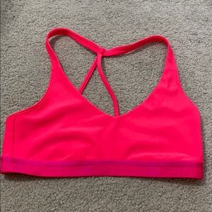 Under Armour hot pink sports bra